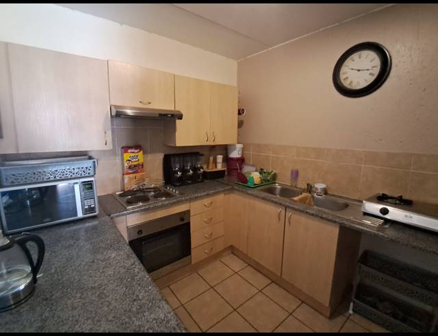 2 BEDROOM SECTIONAL TITLE FOR SALE IN COMET